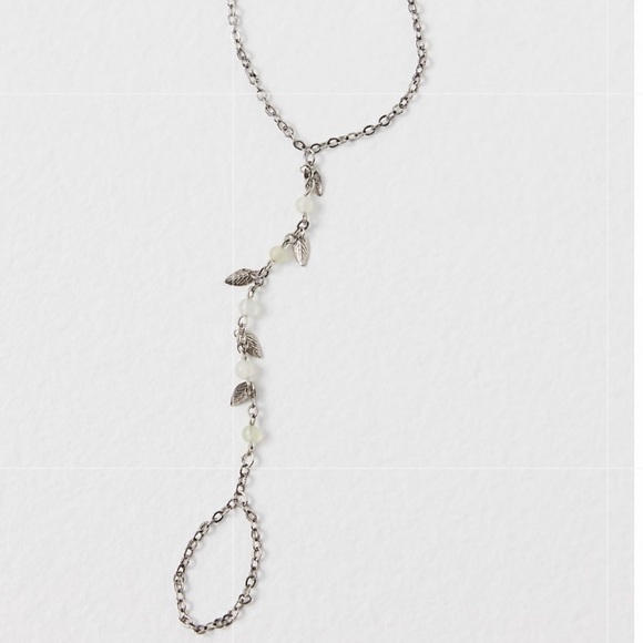 Free People Boho  Hand - Ring - Chain - Bracelet - Picture 2 of 8